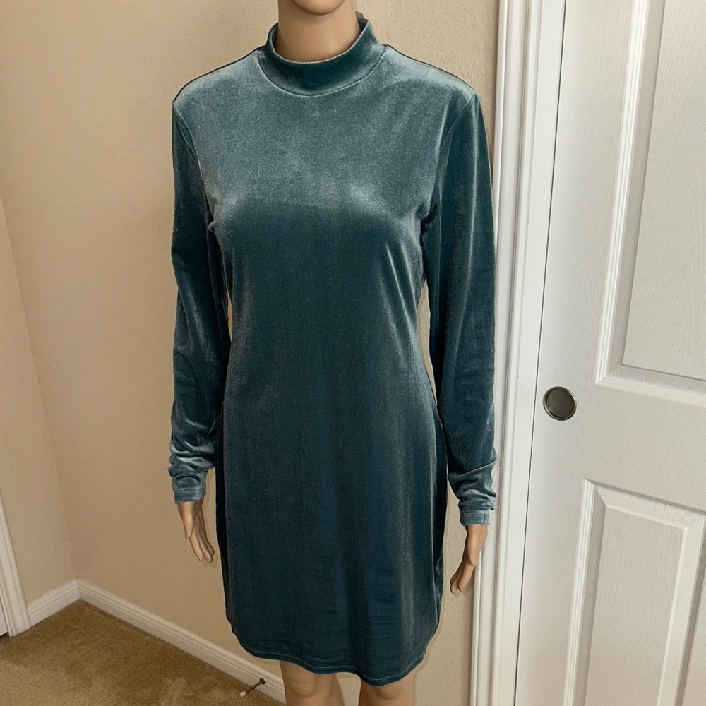 H&M Teal Long Sleeve Dress